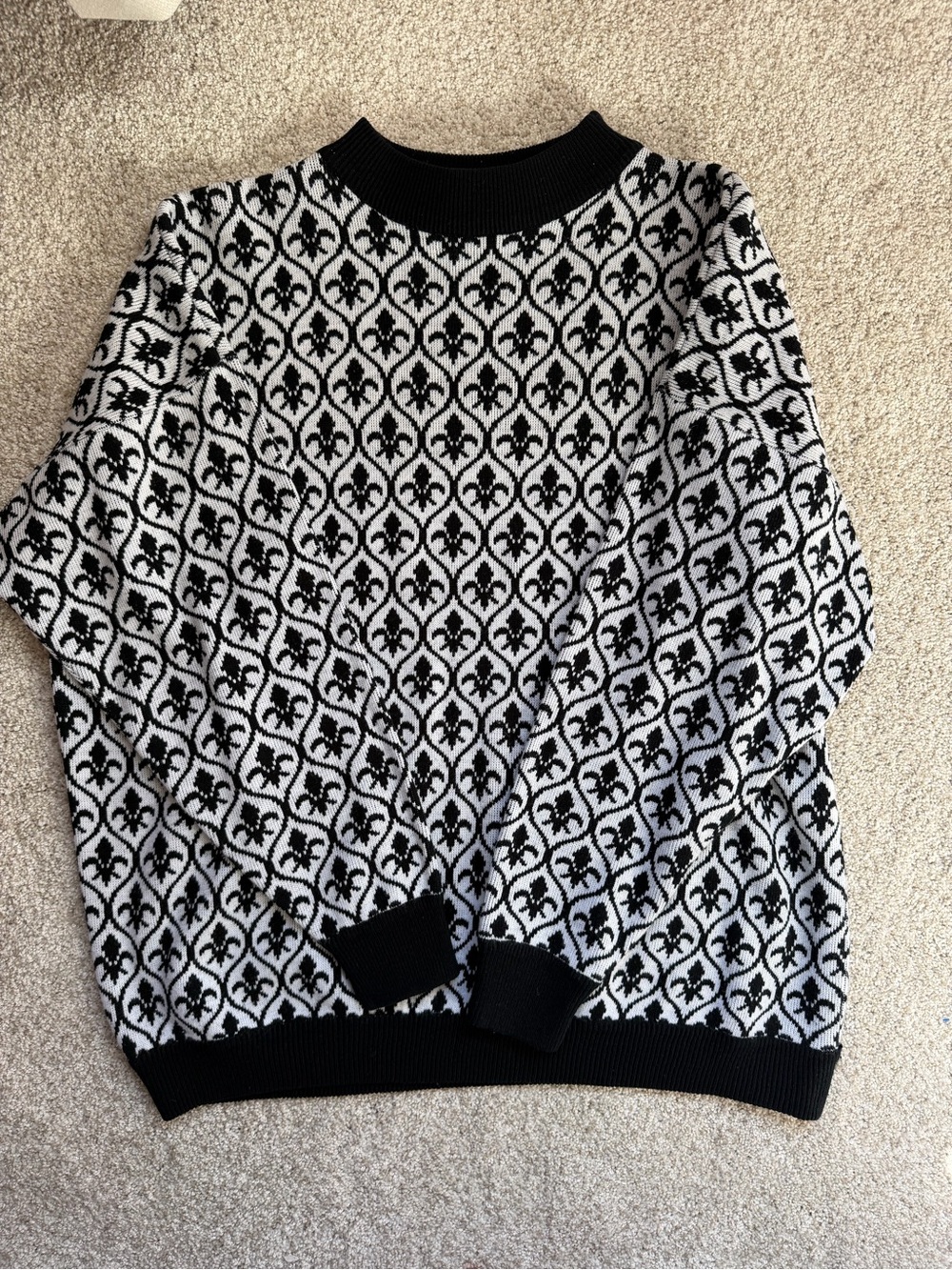 Ricki's Black & White Geometric Knit Sweatshirt